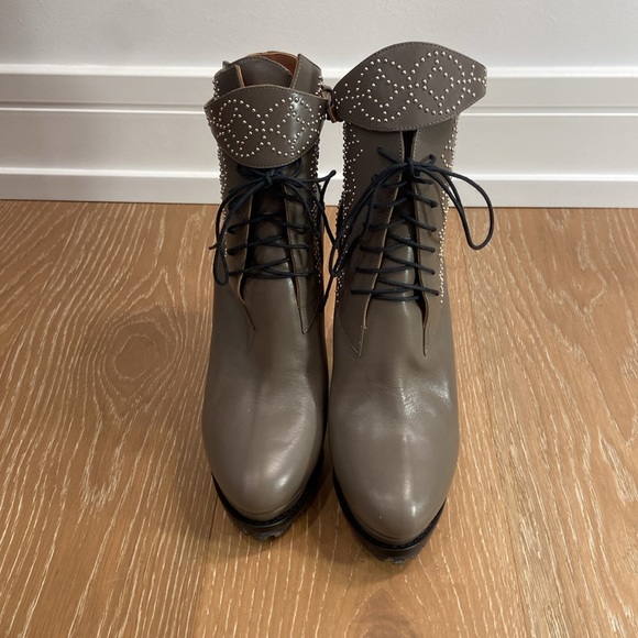 ALAÏA Leather Combat Boots - Picture 2 of 7